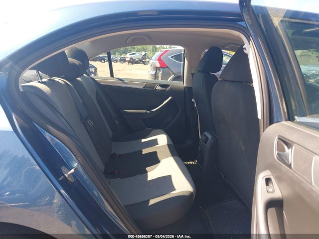 45696387 :رقم المزاد ، 3VW2B7AJ5HM239519 vin ، 2017 Volkswagen Jetta 1.4t S مزاد بيع