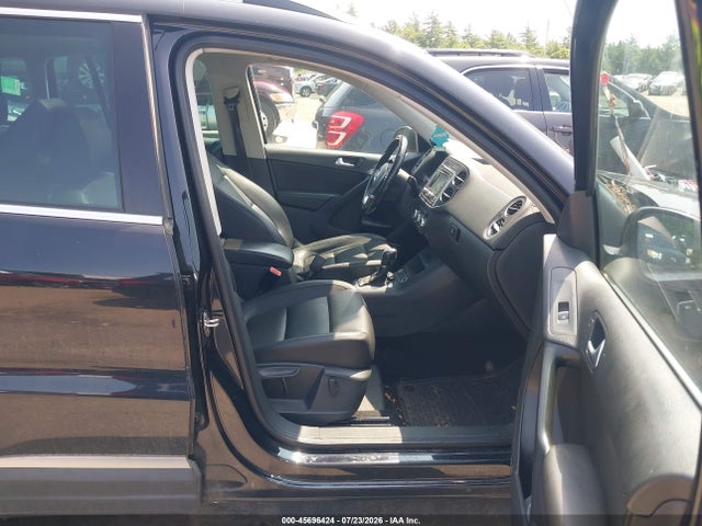 Продажа на аукционе авто 2014 Volkswagen Tiguan Sel, vin: WVGBV3AX4EW562121, номер лота: 45696424