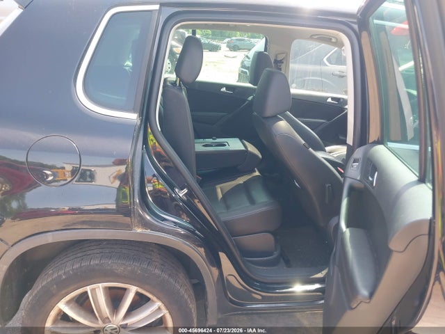 Продажа на аукционе авто 2014 Volkswagen Tiguan Sel, vin: WVGBV3AX4EW562121, номер лота: 45696424