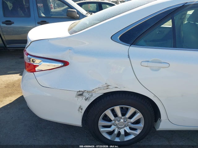Toyota CAMRY LE 2015 4T4BF1FK9FR448939 Image 15