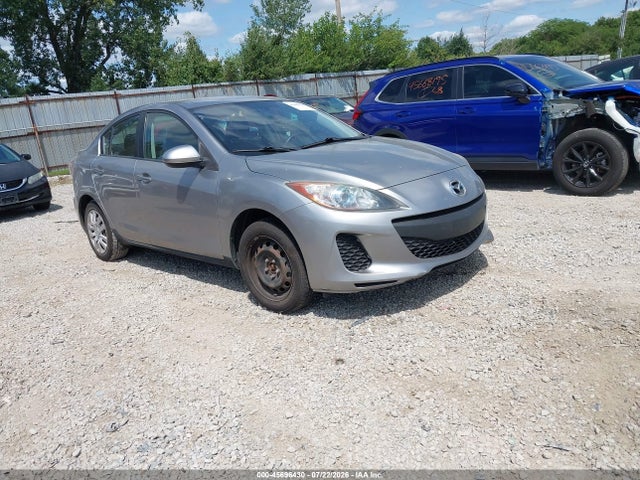 2013 Mazda Mazda3 I Sport მანქანა იყიდება აუქციონზე, vin: JM1BL1UP8D1769004, აუქციონის ნომერი: 45696430