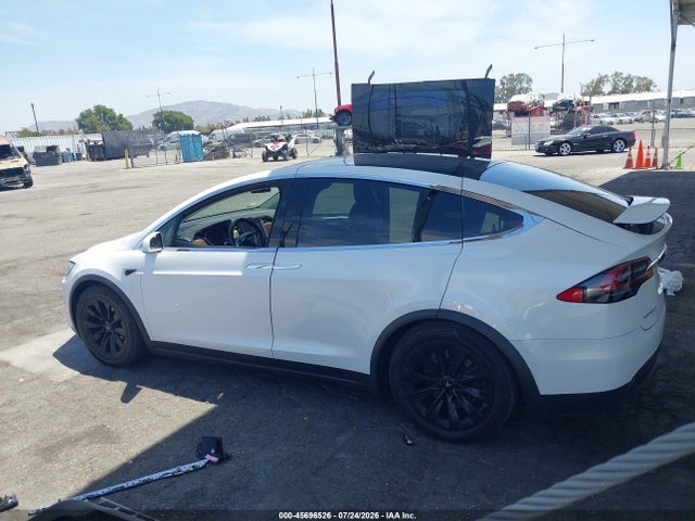 45696526 :رقم المزاد ، 5YJXCDE24HF032390 vin ، 2017 Tesla Model X 100d/75d/90d مزاد بيع