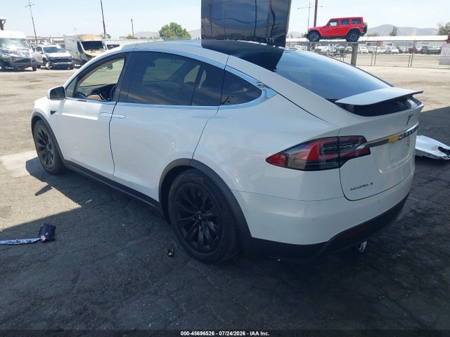 45696526 :رقم المزاد ، 5YJXCDE24HF032390 vin ، 2017 Tesla Model X 100d/75d/90d مزاد بيع