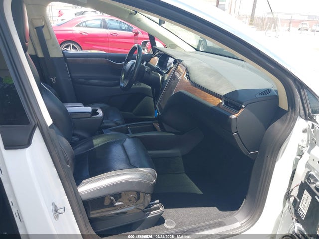 45696526 :رقم المزاد ، 5YJXCDE24HF032390 vin ، 2017 Tesla Model X 100d/75d/90d مزاد بيع
