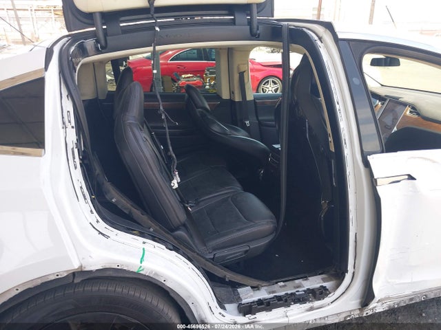 45696526 :رقم المزاد ، 5YJXCDE24HF032390 vin ، 2017 Tesla Model X 100d/75d/90d مزاد بيع