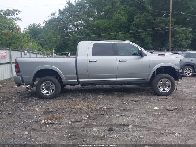 Продаж на аукціоні авто 2022 Ram 2500 Limited  4x4 6'4 Box, vin: 3C6UR5TL2NG207946, номер лоту: 45696538