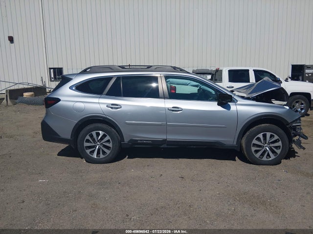 Продажа на аукционе авто 2022 Subaru Outback Premium, vin: 4S4BTADC1N3229556, номер лота: 45696542