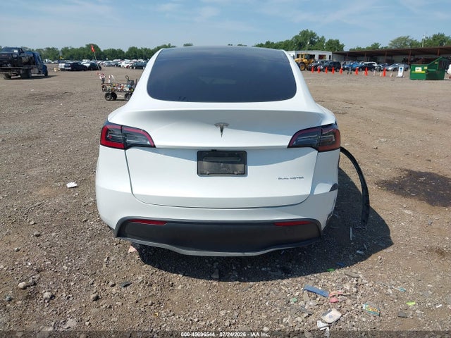 Продаж на аукціоні авто 2025 Tesla Model Y Long Range Dual Motor All-wheel Drive, vin: 7SAYGDEE8SF245260, номер лоту: 45696544