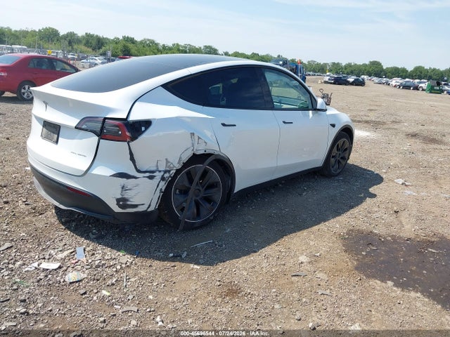 Продаж на аукціоні авто 2025 Tesla Model Y Long Range Dual Motor All-wheel Drive, vin: 7SAYGDEE8SF245260, номер лоту: 45696544