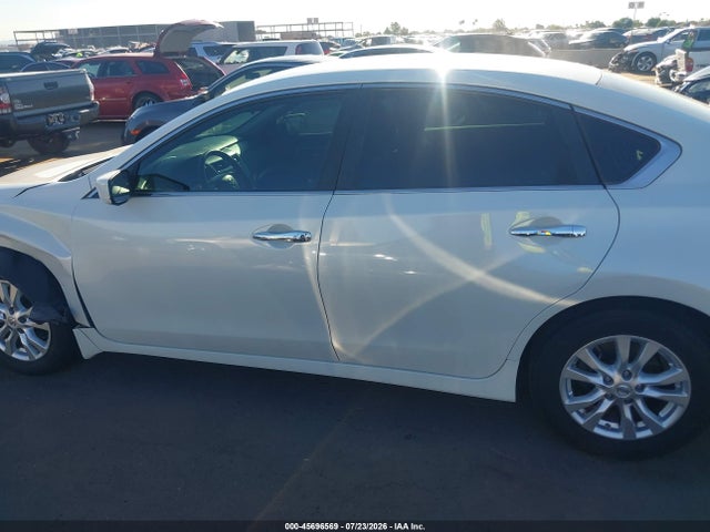 Nissan Altima 2.5 S 2015 1N4AL3AP3FC114547 Image 14