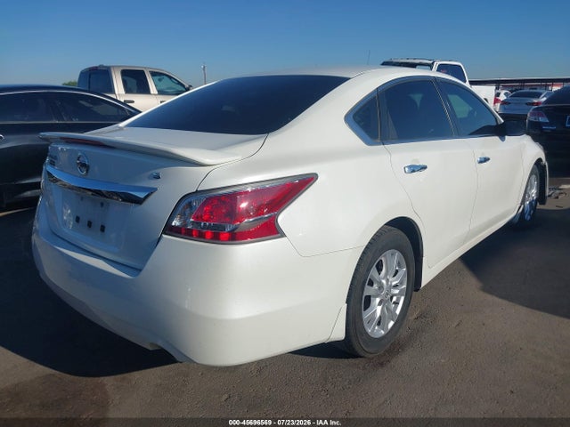 Nissan Altima 2.5 S 2015 1N4AL3AP3FC114547 Image 4