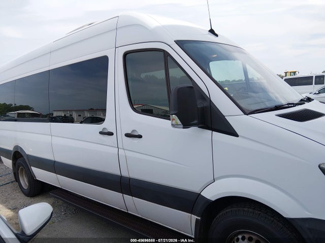 Freightliner Sprinter 3500 2017 WDPPF4CC1HP575066 Image 13