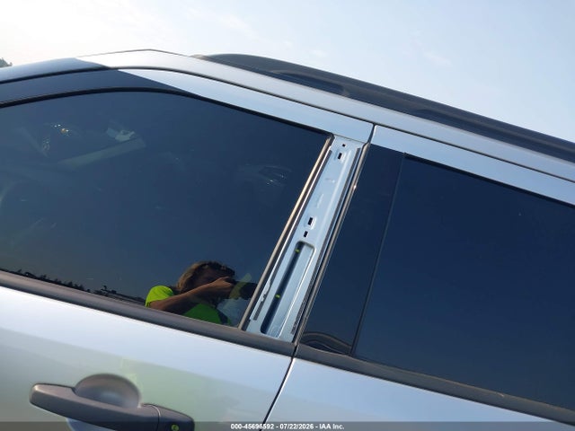Ford Explorer 2017 1FM5K8B84HGC63687 Image 6