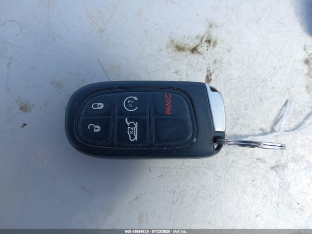 45696629 :رقم المزاد ، 1C4PJMBS2GW368785 vin ، 2016 Jeep Cherokee Trailhawk مزاد بيع