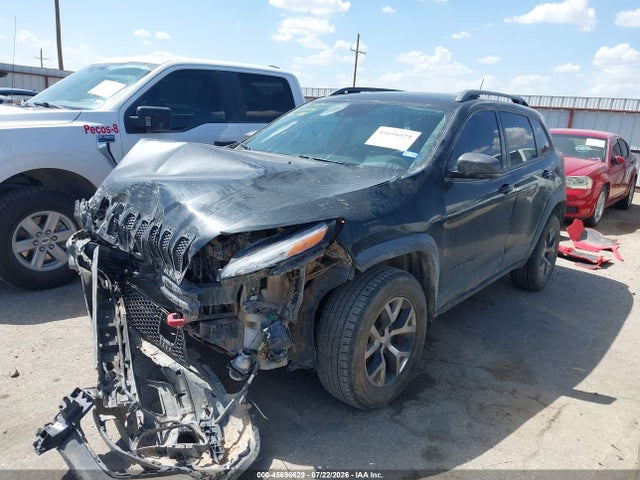 45696629 :رقم المزاد ، 1C4PJMBS2GW368785 vin ، 2016 Jeep Cherokee Trailhawk مزاد بيع