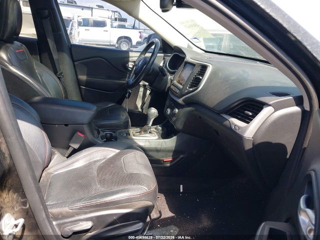 45696629 :رقم المزاد ، 1C4PJMBS2GW368785 vin ، 2016 Jeep Cherokee Trailhawk مزاد بيع