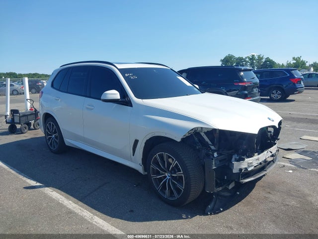 Продаж на аукціоні авто 2022 Bmw X5 Xdrive40i, vin: 5UXCR6C03N9K56698, номер лоту: 45696631