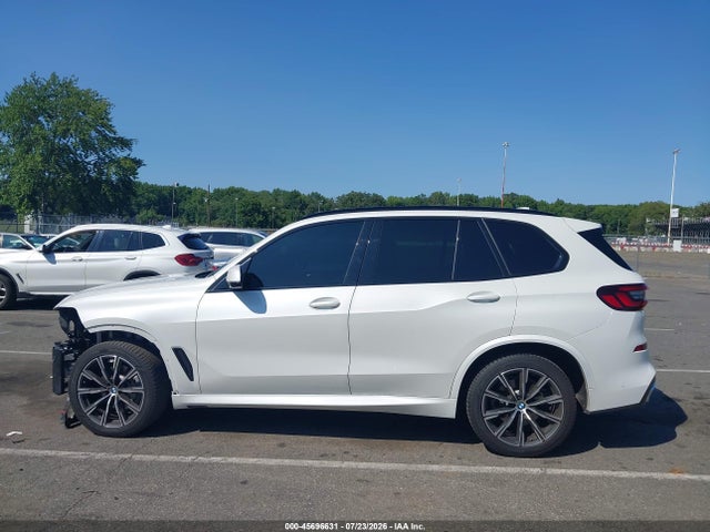 45696631 :رقم المزاد ، 5UXCR6C03N9K56698 vin ، 2022 Bmw X5 Xdrive40i مزاد بيع