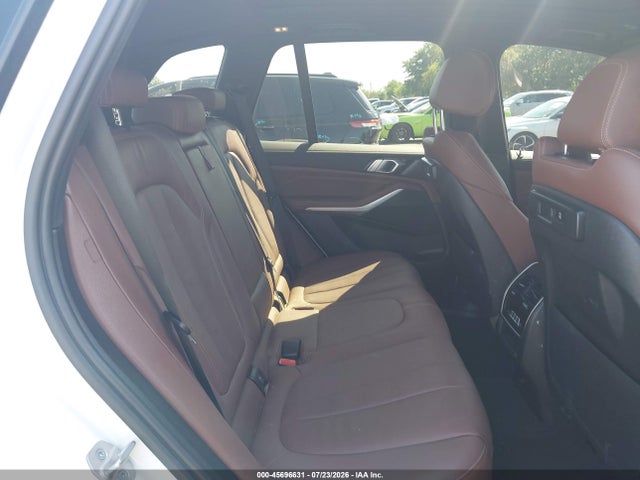 45696631 :رقم المزاد ، 5UXCR6C03N9K56698 vin ، 2022 Bmw X5 Xdrive40i مزاد بيع