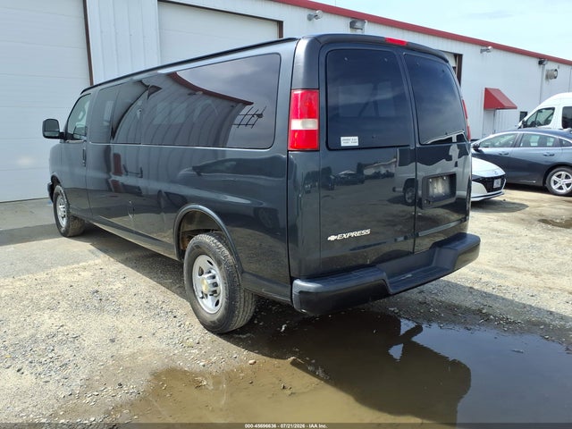 Chevrolet Express 3500 Ls 2017 1GAZGNFG8H1293651 Image 3
