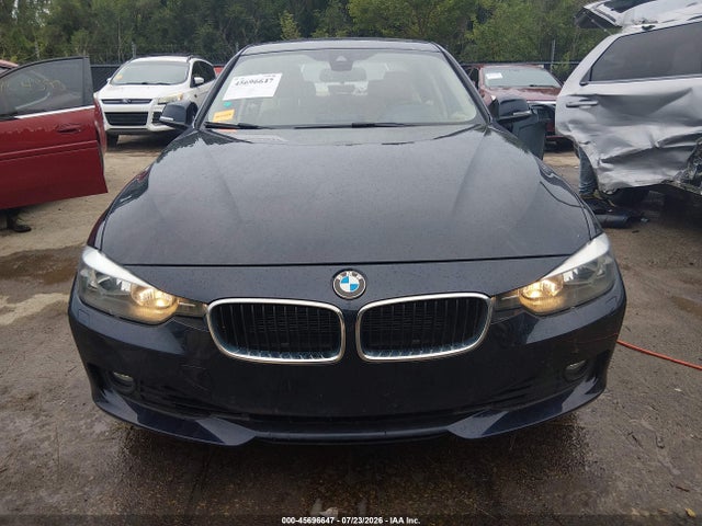 45696647 :رقم المزاد ، WBA3B5C57DF595389 vin ، 2013 Bmw 328i Xdrive مزاد بيع