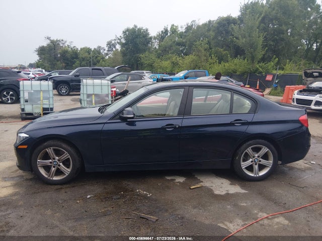 45696647 :رقم المزاد ، WBA3B5C57DF595389 vin ، 2013 Bmw 328i Xdrive مزاد بيع