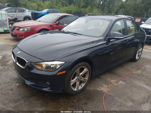 45696647 :رقم المزاد ، WBA3B5C57DF595389 vin ، 2013 Bmw 328i Xdrive مزاد بيع
