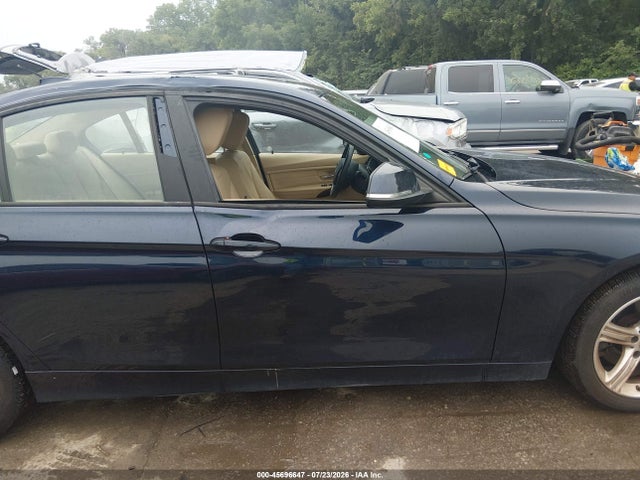 45696647 :رقم المزاد ، WBA3B5C57DF595389 vin ، 2013 Bmw 328i Xdrive مزاد بيع