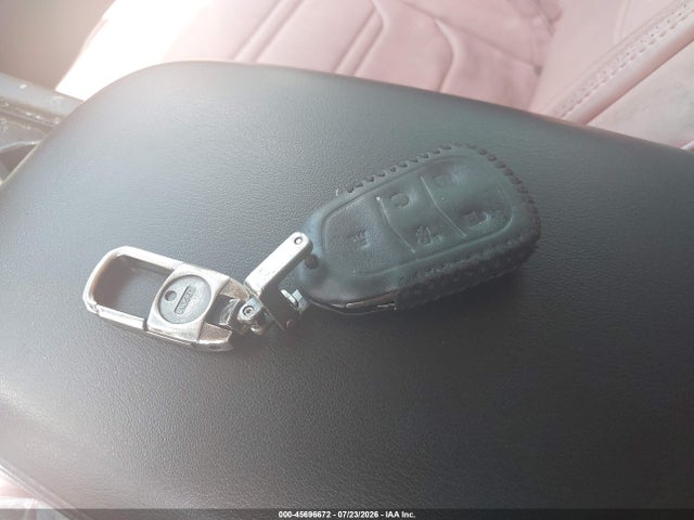 1GYKNBRS4HZ154304 Cadillac XT5 LUXURY