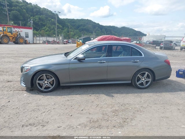 Продажа на аукционе авто 2017 Mercedes-benz E 300 4matic, vin: WDDZF4KB4HA133500, номер лота: 45696682