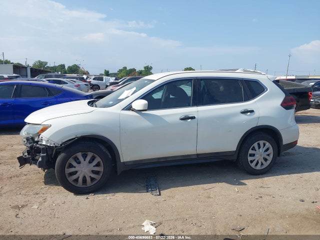 2018 Nissan Rogue S მანქანა იყიდება აუქციონზე, vin: 5N1AT2MTXJC733504, აუქციონის ნომერი: 45696683