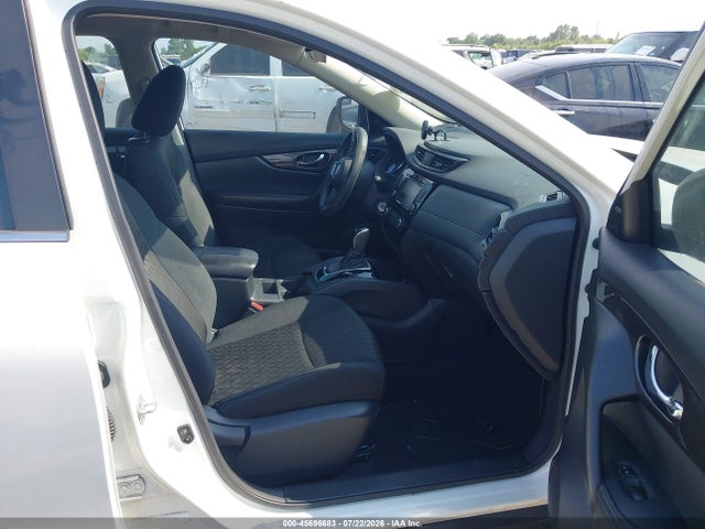 2018 Nissan Rogue S მანქანა იყიდება აუქციონზე, vin: 5N1AT2MTXJC733504, აუქციონის ნომერი: 45696683