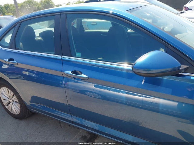 Продажа на аукционе авто 2019 Volkswagen Jetta 1.4t R-line/1.4t S/1.4t Se, vin: 3VWC57BU6KM085978, номер лота: 45696757
