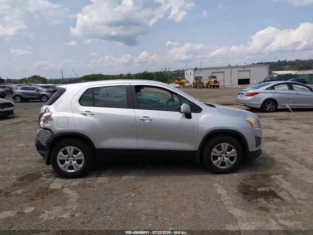 KL7CJKSB5FB071953 Chevrolet Trax 1ls