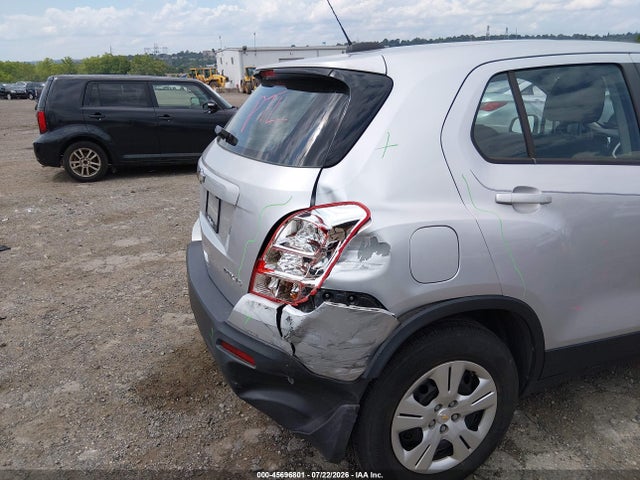 KL7CJKSB5FB071953 Chevrolet Trax 1ls