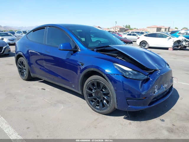 Продажа на аукционе авто 2022 Tesla Model Y Long Range Dual Motor All-wheel Drive, vin: 7SAYGDEE7NF533680, номер лота: 45696898