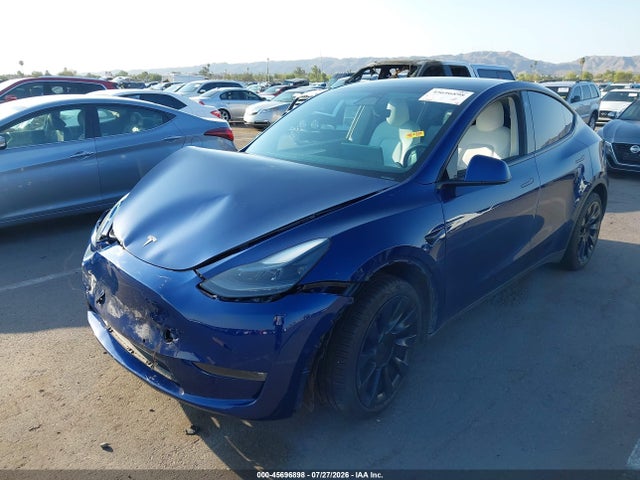 Продажа на аукционе авто 2022 Tesla Model Y Long Range Dual Motor All-wheel Drive, vin: 7SAYGDEE7NF533680, номер лота: 45696898