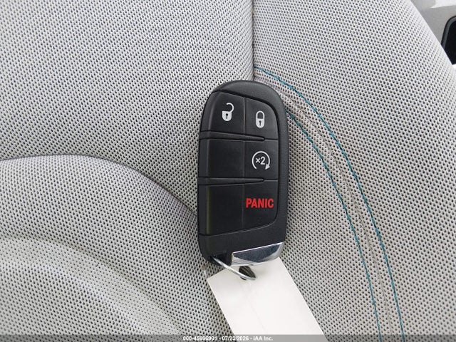 Продаж на аукціоні авто 2022 Jeep Renegade Latitude 4x4, vin: ZACNJDB12NPN48516, номер лоту: 45696901