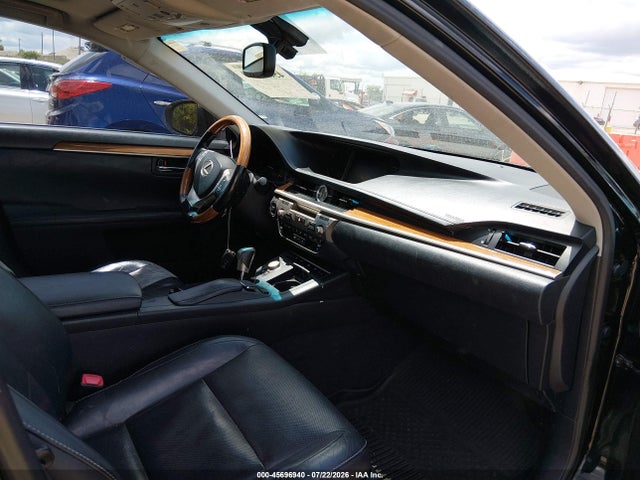2015 Lexus Es 300h მანქანა იყიდება აუქციონზე, vin: JTHBW1GG1F2098144, აუქციონის ნომერი: 45696940