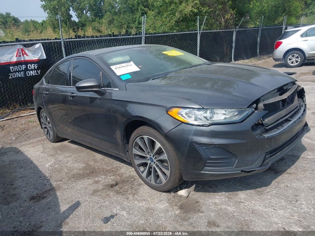 45696955 :رقم المزاد ، 3FA6P0T99KR223968 vin ، 2019 Ford Fusion Se مزاد بيع