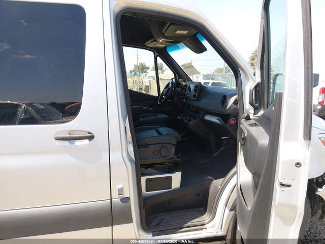WD4PF0CD1KP190323 Mercedes-Benz Sprinter 2500 Standard Roof V6