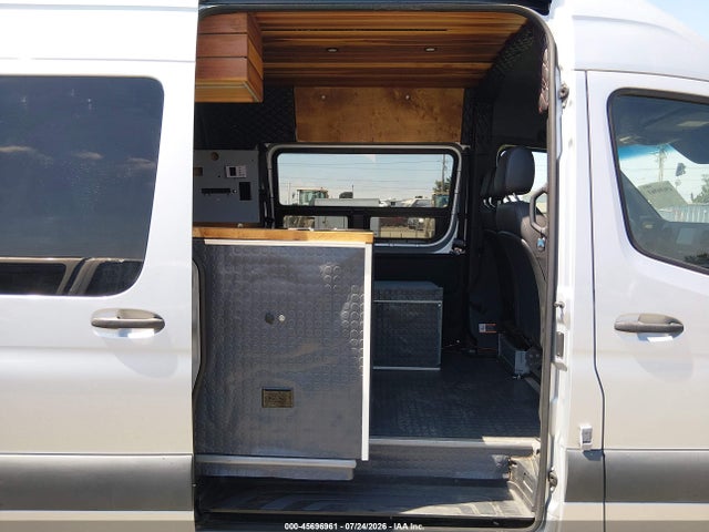 WD4PF0CD1KP190323 Mercedes-Benz Sprinter 2500 Standard Roof V6