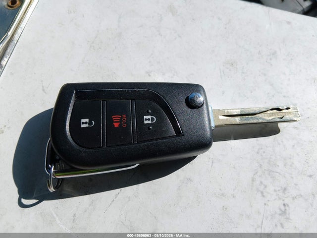 JTNKHMBX2L1065350 Toyota C-HR LE