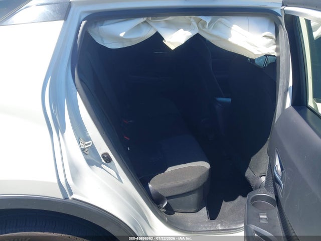 JTNKHMBX2L1065350 Toyota C-HR LE