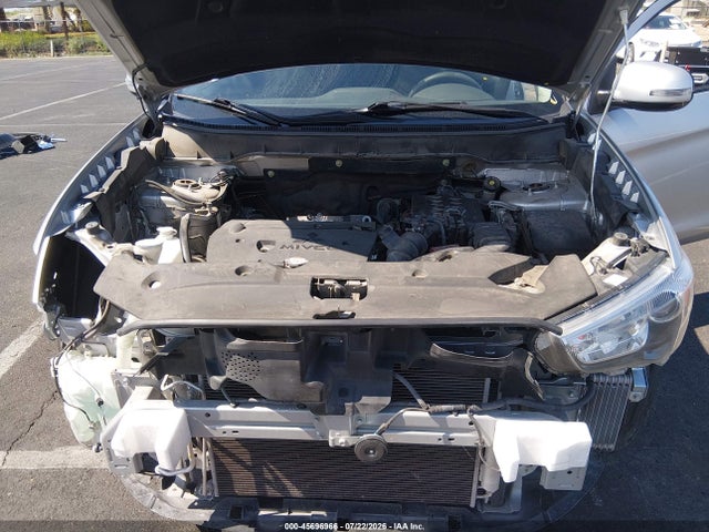 JA4AP3AU0JU011474 Mitsubishi Outlander Sport 2.0 Es