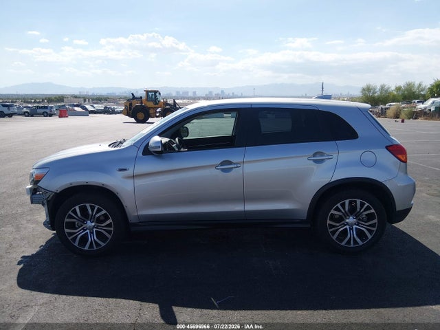 JA4AP3AU0JU011474 Mitsubishi Outlander Sport 2.0 Es