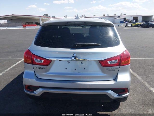JA4AP3AU0JU011474 Mitsubishi Outlander Sport 2.0 Es