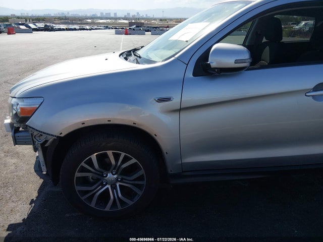 JA4AP3AU0JU011474 Mitsubishi Outlander Sport 2.0 Es