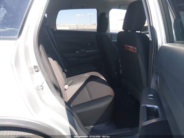 JA4AP3AU0JU011474 Mitsubishi Outlander Sport 2.0 Es
