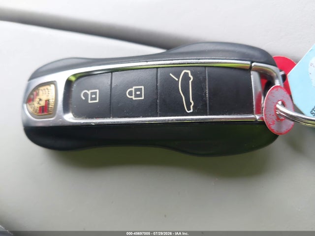 WP0AB2A77KL128310 Porsche Panamera 4s